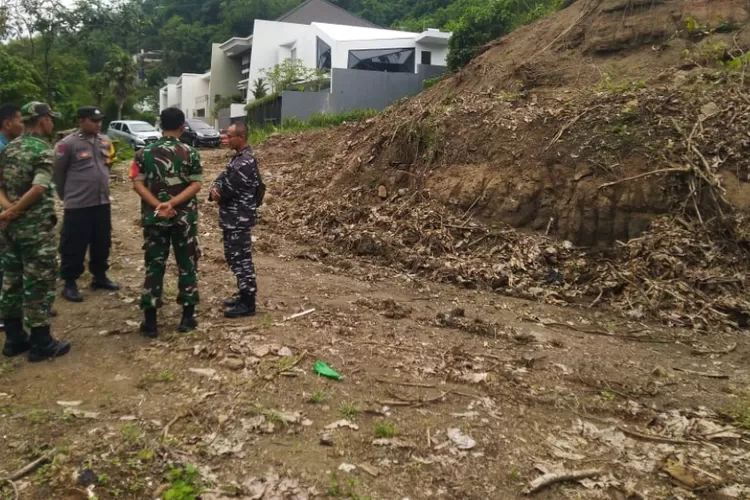 Sengketa Tanah Tni Al Di Semarang Masih Dalam Proses Mediasi Pos Flores