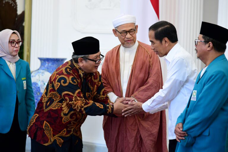 Presiden Jokowi Terima Pengurus Pusat Parmusi Di Istana Merdeka