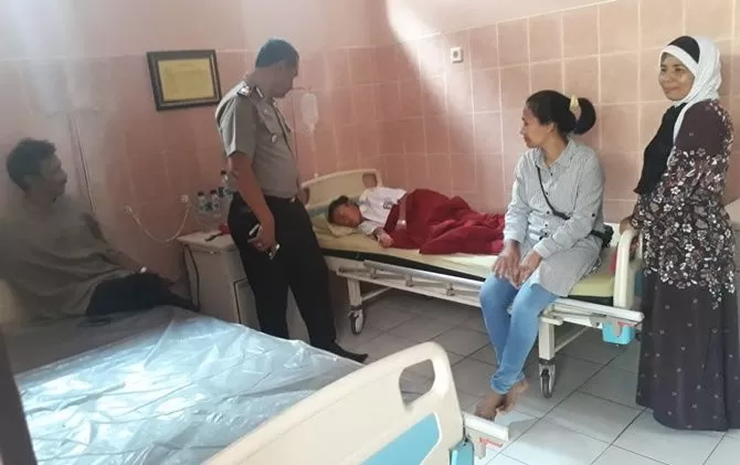 Puluhan Murid SD Keracunan, Polisi Buru Pedagang Sate Usus - Jawa Pos