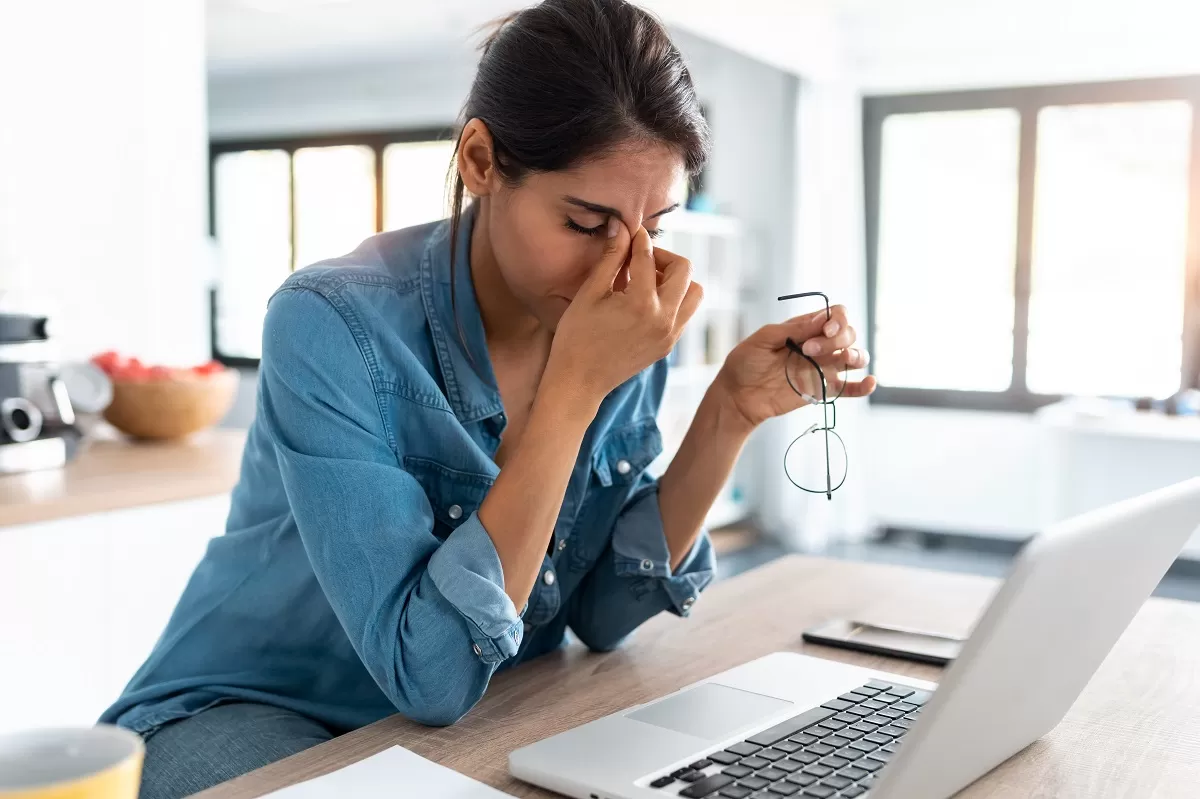 Tips Agar Tidak Stres saat Banyak Kerjaan di Kantor