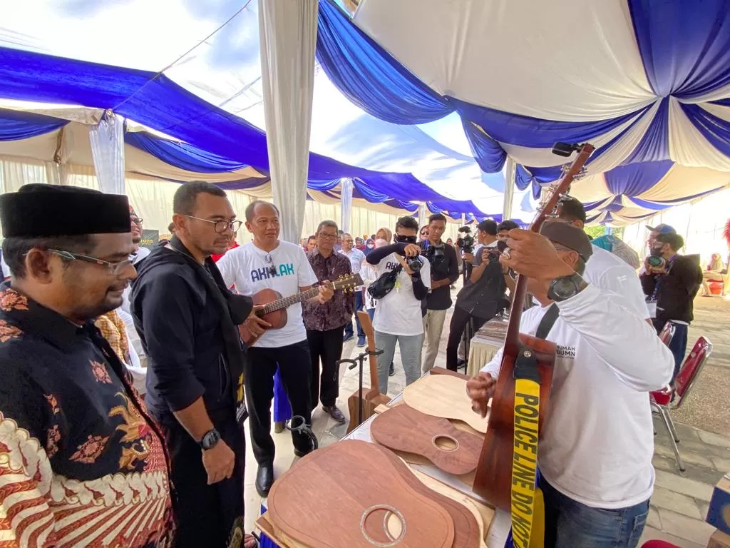 PLN Gandeng PNM dan Bulog Sediakan 4.000 Sembako Murah 