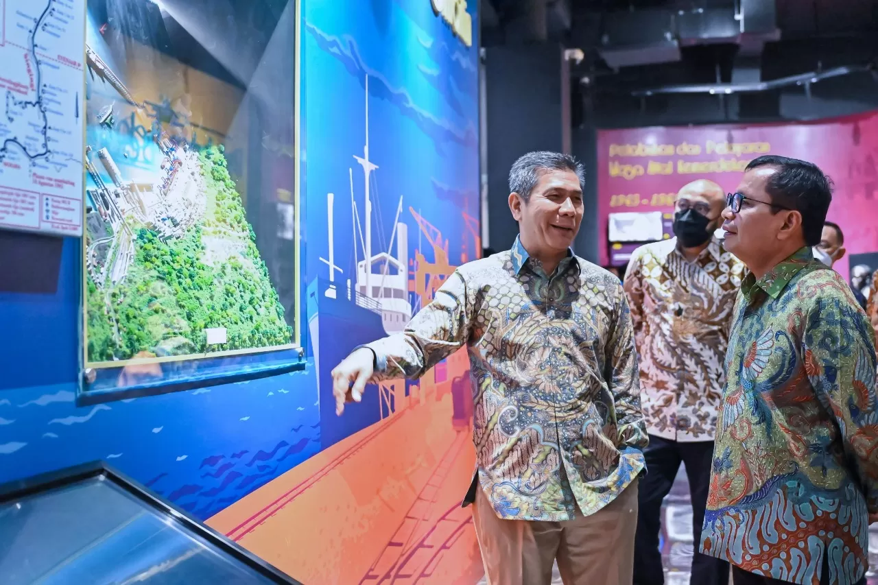 Pelindo dan Semen Indonesia Kolaborasi Perkuat Sinergi BUMN