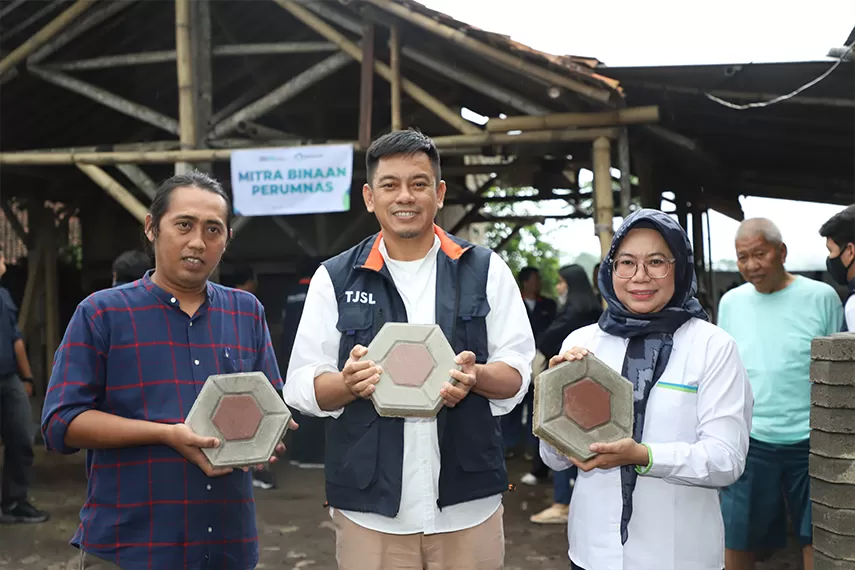 Dukung UMK Beton, Perumnas Salurkan Pembiayaan Dan Pembinaan Di Sukabumi