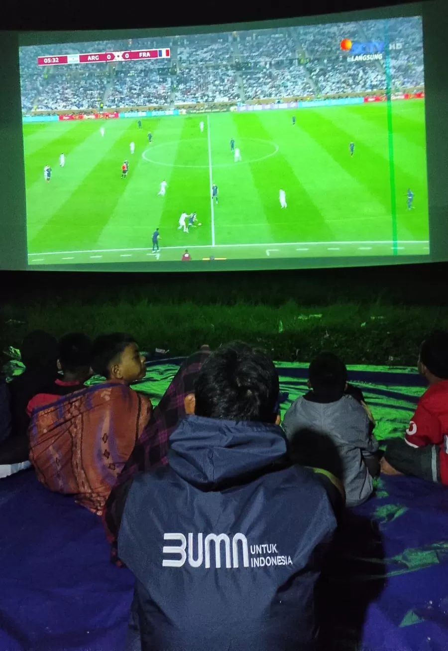 Trauma Healing, Forum Humas BUMN Gelar Nobar untuk Korban Gempa Cianjur