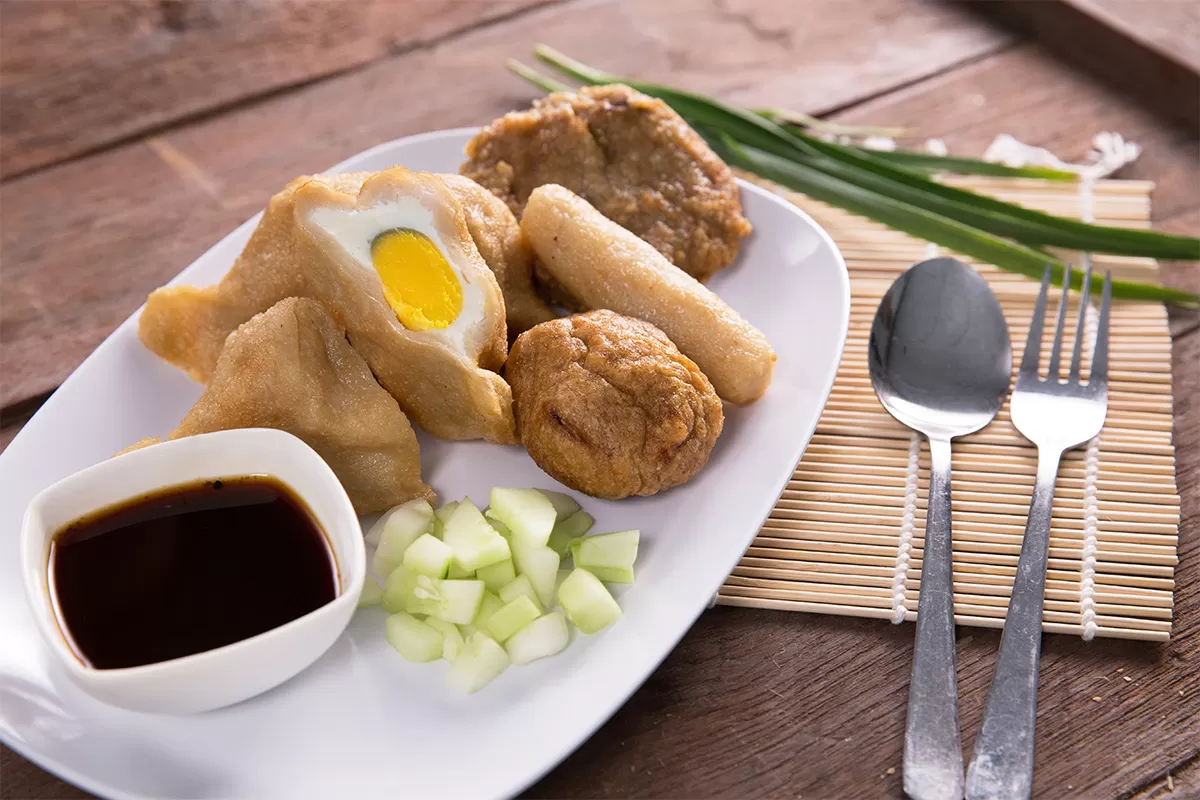 7 Jenis Pempek Palembang yang Bikin Ketagihan