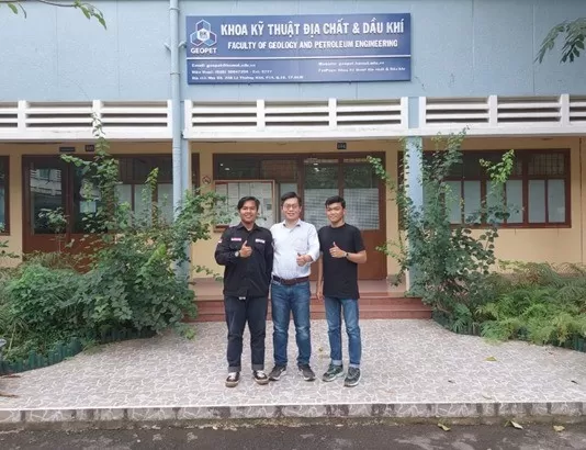 Pengalaman Riko Naufal Kuliah di Negeri Seberang 