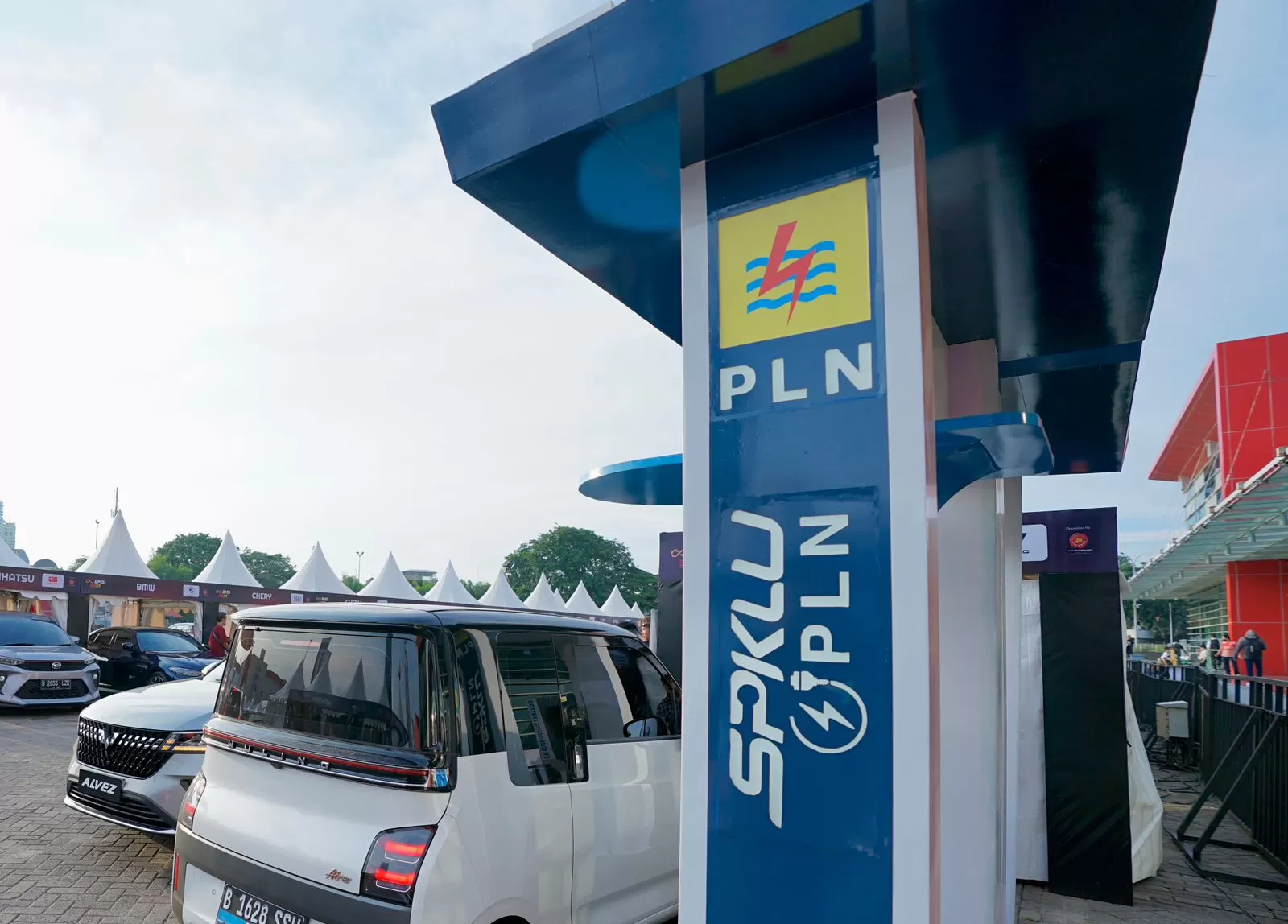 Kendaraan Listrik Turunkan Emisi Karbon, Begini Perhitungannya Menurut PLN