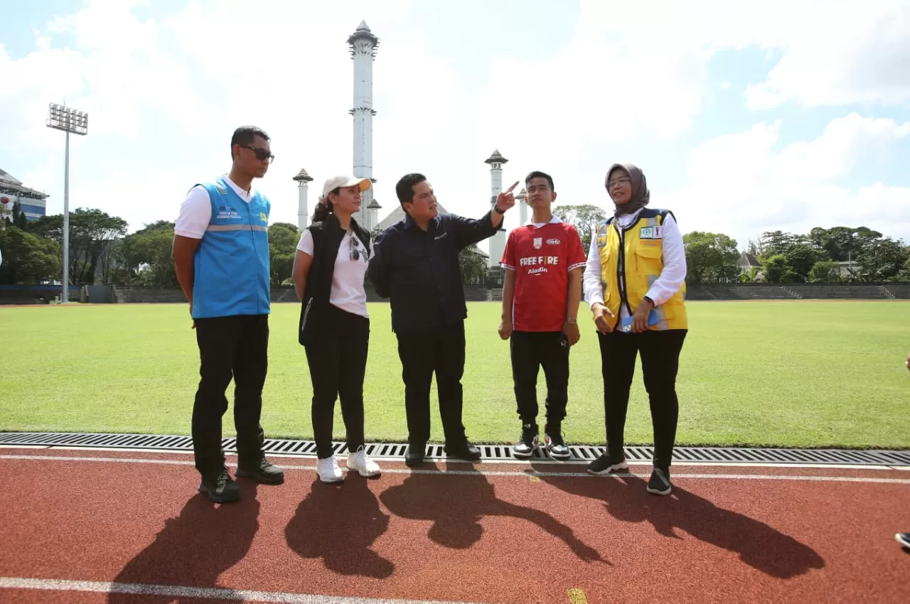 Cek Stadion Manahan Solo, Ketum PSSI Pastikan Kesiapan Listrik Aman