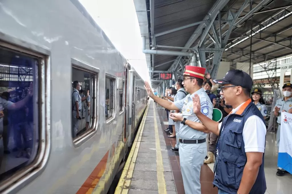 Kementerian BUMN Lepas 15 Ribu Peserta Mudik Bersama BUMN Moda Kereta Api 