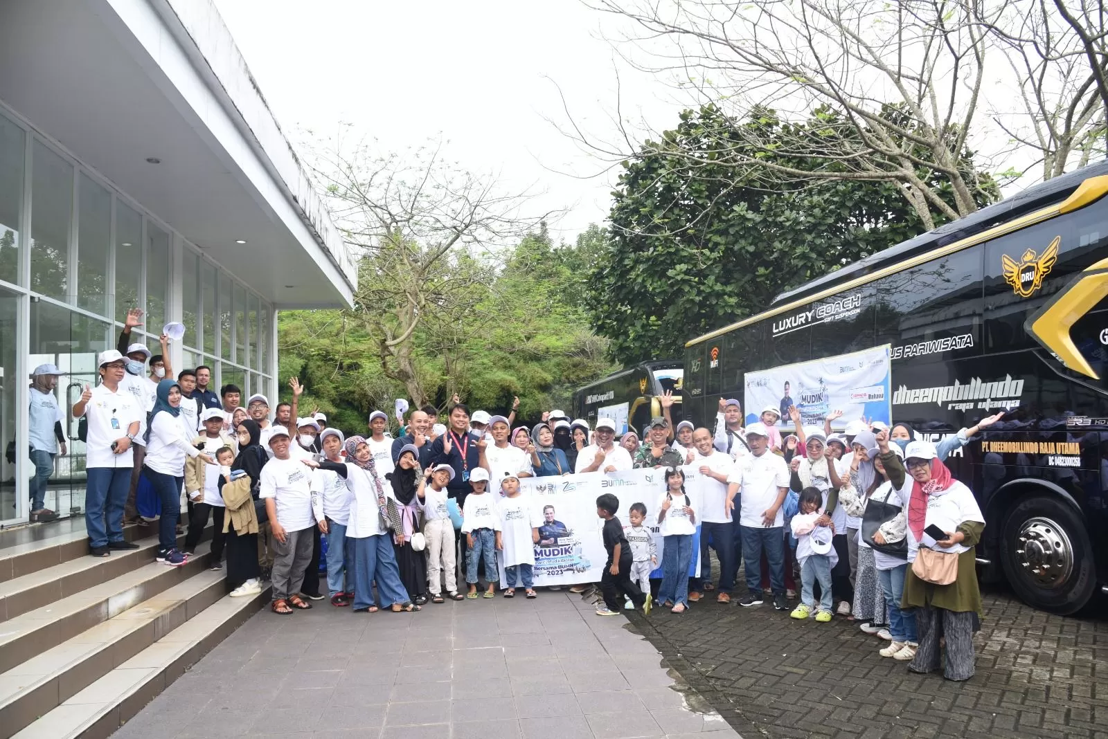 Gelar Mudik Gratis, DAHANA Berangkatkan Pemudik ke Tiga Kota