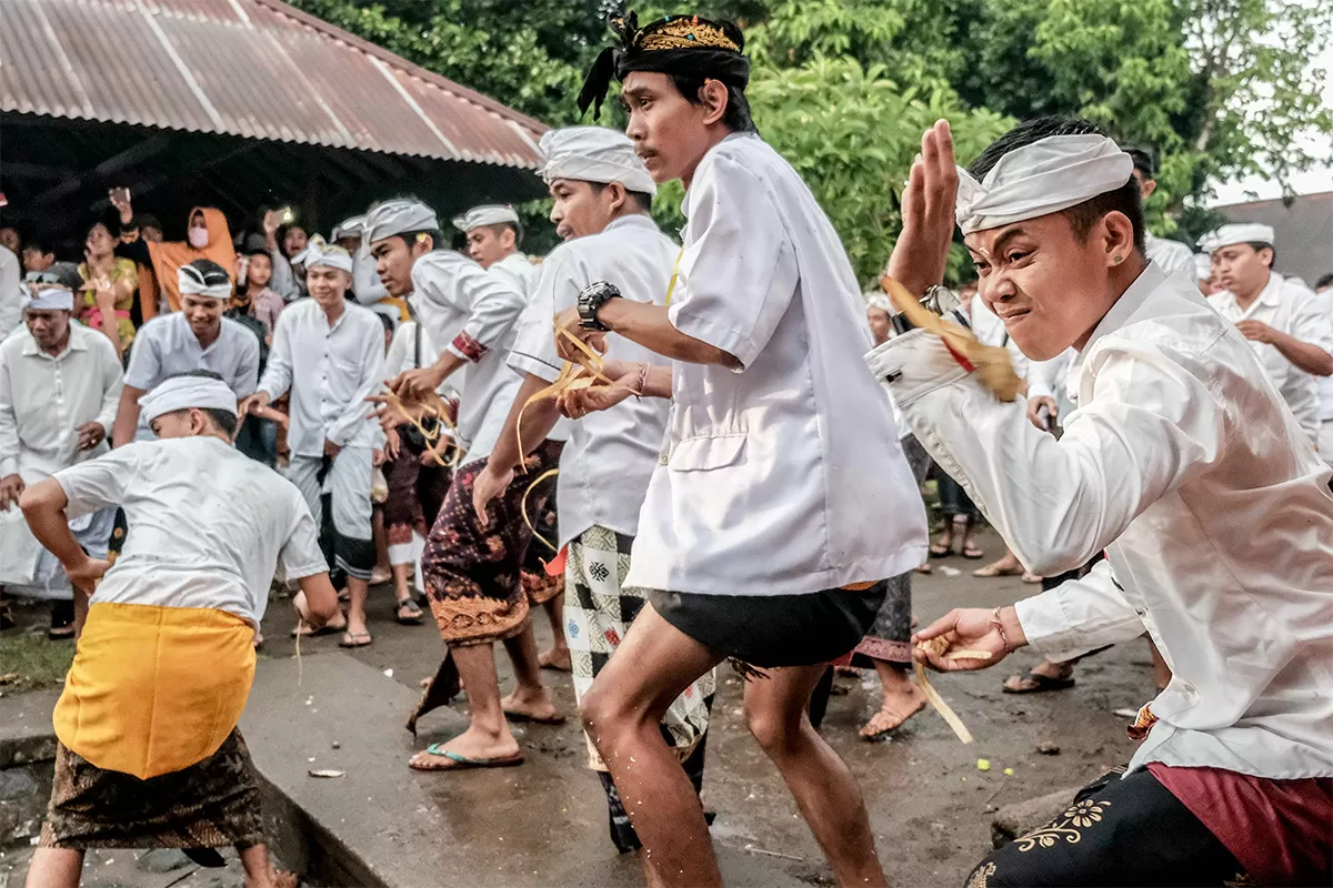 Lebaran Topat di Lombok, Tradisi Unik Cerminkan Toleransi Antar Umat