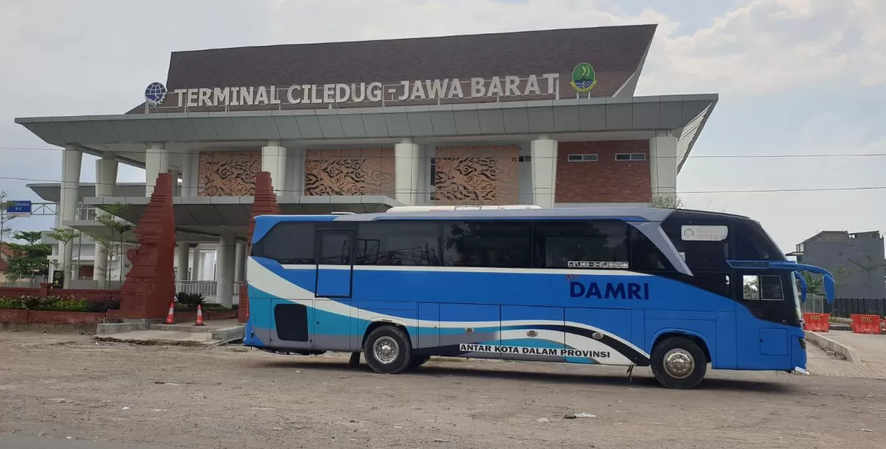Kini dari Bandung - Ciledug Bisa Naik DAMRI!