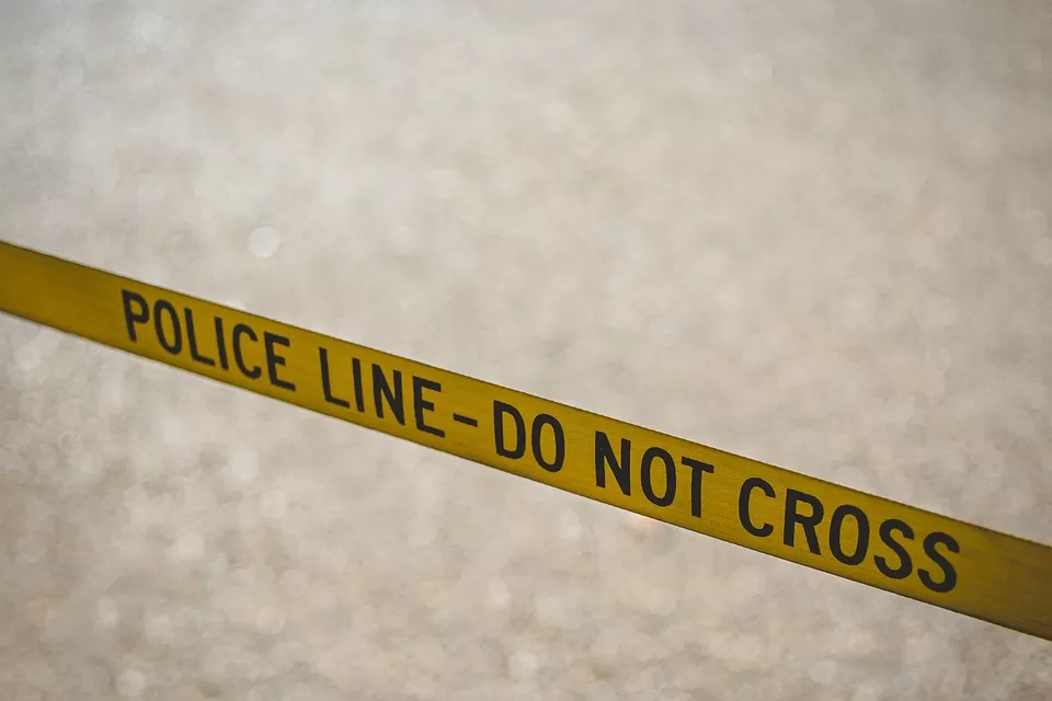 Kakek Alvaro Kiano Nugroho sebut ayah tiri bocah tersebut bunuh diri di Tahanan Polres Jaksel (Pixabay)