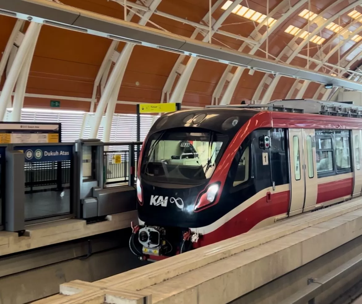 Kemenhub beri diskon tarif LRT Jabodebek dalam rangka promo HUT ke-80 RI. (KAI)