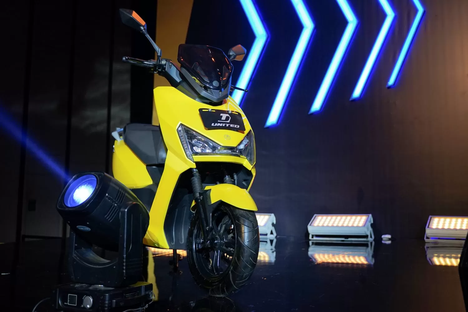 Motor listrik membutuhkan pengecasan berkalah agar pengguna bisa nyaman menggunakannya. (PT TDI)