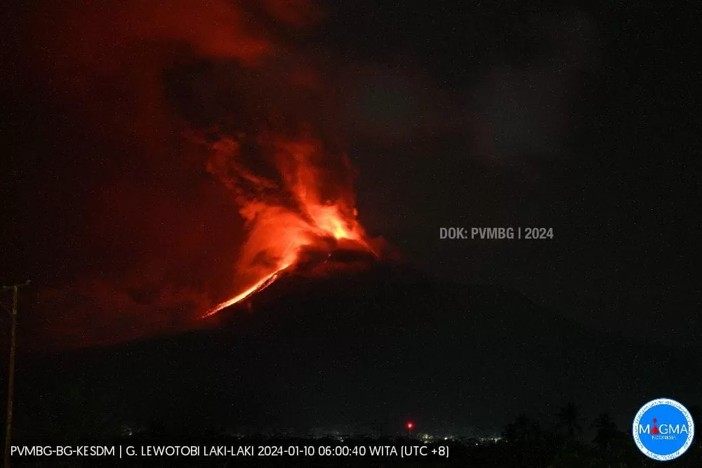 Gunung Lewotobi Laki-laki meletus dahsyat  (Foto: PVMBG)