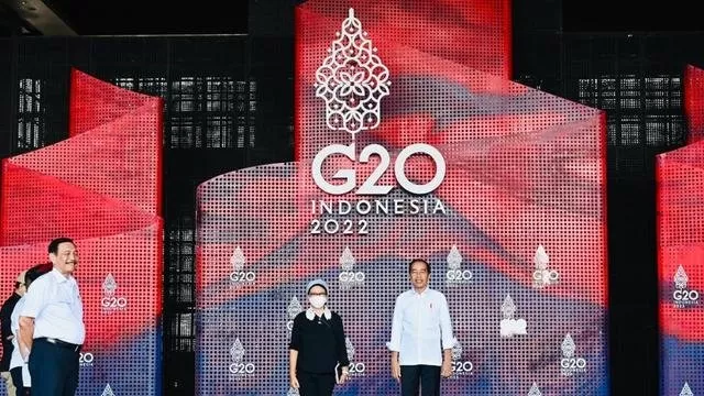 Indonesia siap menerima para tamu dan menyelenggarakan Konferensi Tingkat Tinggi (KTT G20) yang akan digelar di Bali pada 15-16 November 2022. Hal ini disampaikan Jokowi usai meninjau secara langsung sejumlah tempat yang akan dijadikan lokasi penyele