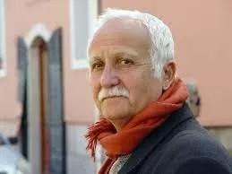 Pematung Hongaria, Andras Bojti.  (foto: istimewa)