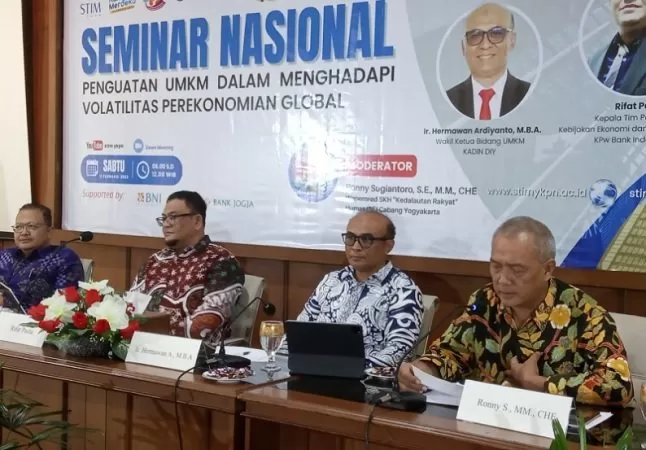   Seminar Nasional bertajuk Penguatan UMKM Dalam Menghadapi Volatilitas Perekonomian Global di Kampus STIM YKPN Yogyakarta, Sabtu (11/2/2023).(Foto: Franz Boedisoekarnanto)