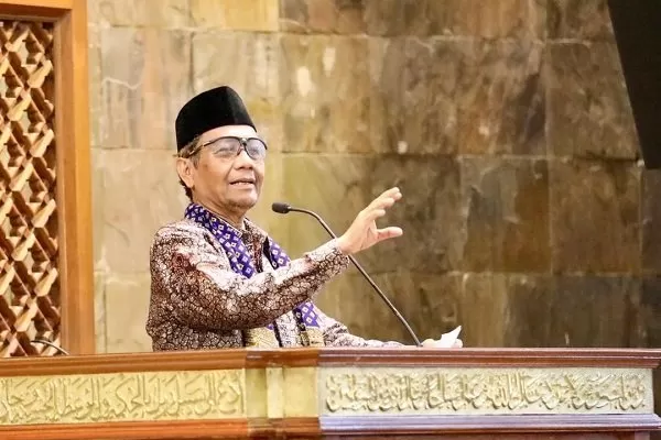 Mahfud MD saat menyampaikan ceramahnya (Foto IG@mohmahmudmd)