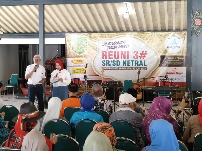 Suasana Reuni Akbar #3 SD/SR Netral, Sabtu (10/6) di Royal Brongto Hotel, Jalan Suryodiningratan 26 Yogya.Â  Â  KR-Juvintarto