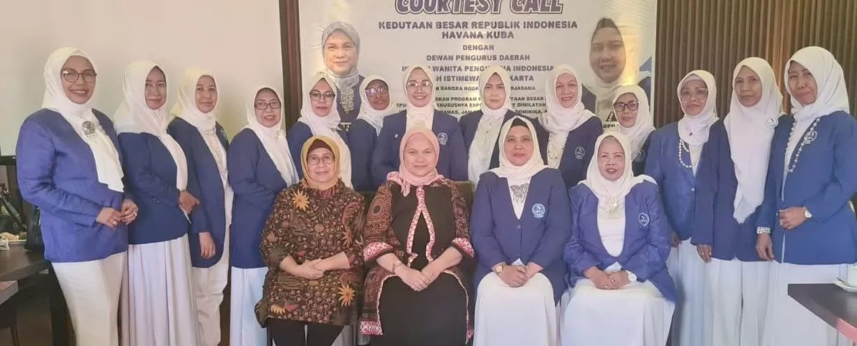 Dubes RI di Havana Republik Kuba bersama pengurus DPD IWAPI  DIY   (foto: istimewa)