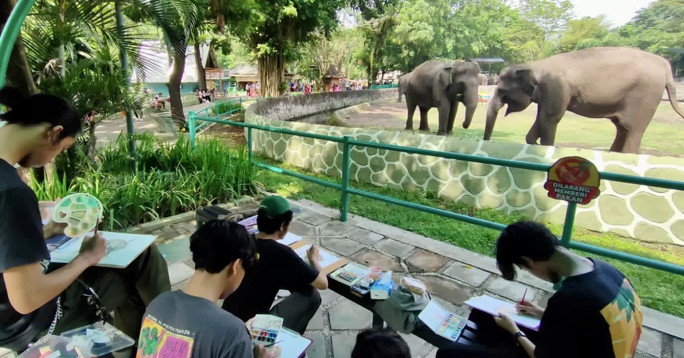 Mahasiswa Seni Rupa ISI Yogyakarta kerjakan ujian akhir di GL Zoo
