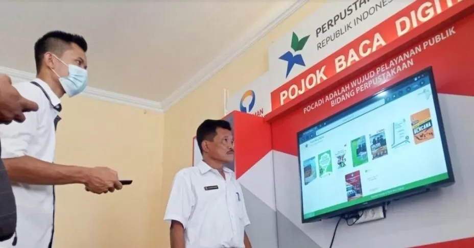 Salah satu pojok baca digital di Kalurahan Seloharjo Pundong Bantul. (Foto : Sukro Riyadi)