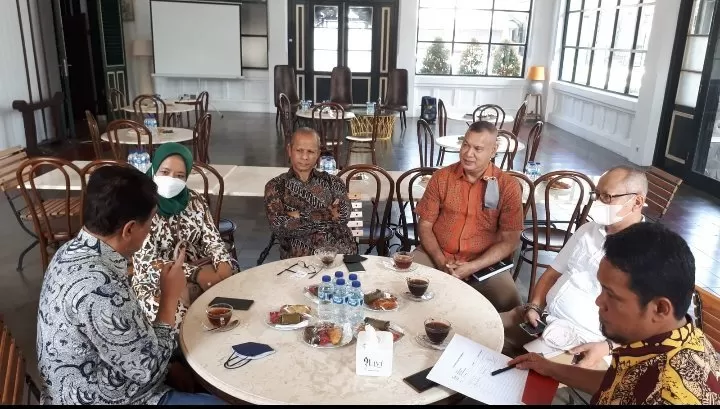 Screenshot_2022-04-02-21-55-27-36