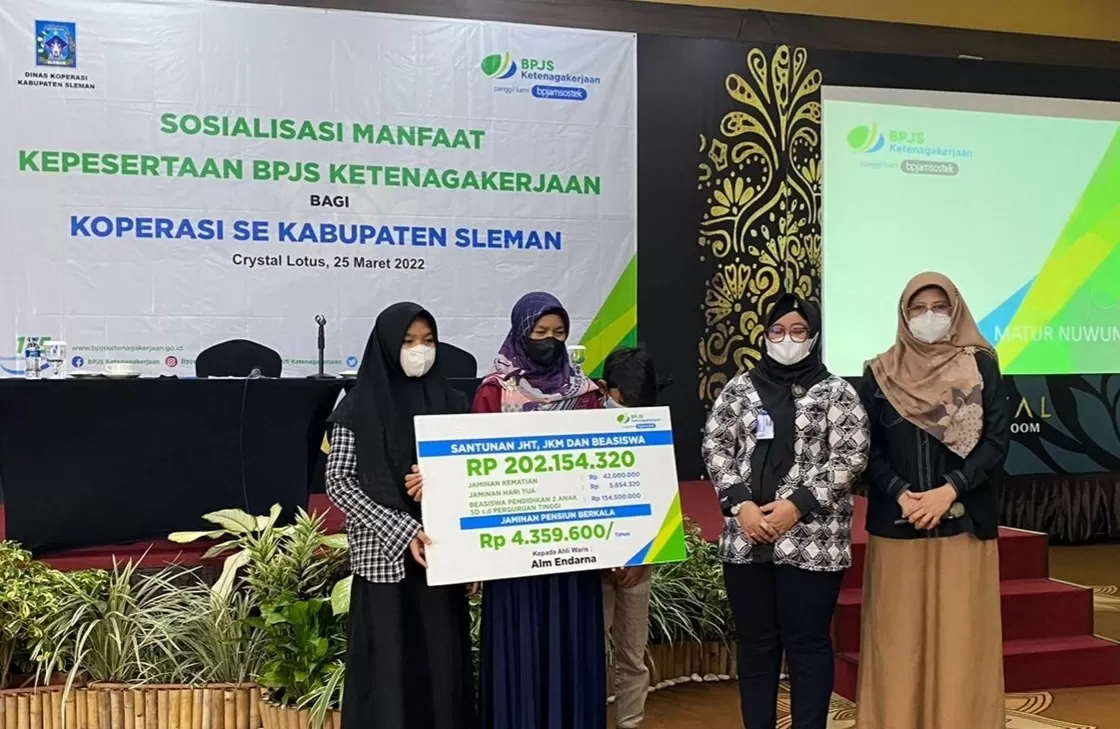 Pemberian jaminan sosial bagi pengurus koperasi