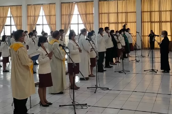 Pengambilan Sumpah dan Janji Apoteker Baru Angkatan 42 Prodi Pendidikan Profesi Apoteker Fakultas Farmasi USD. (Foto: Juvintarto)