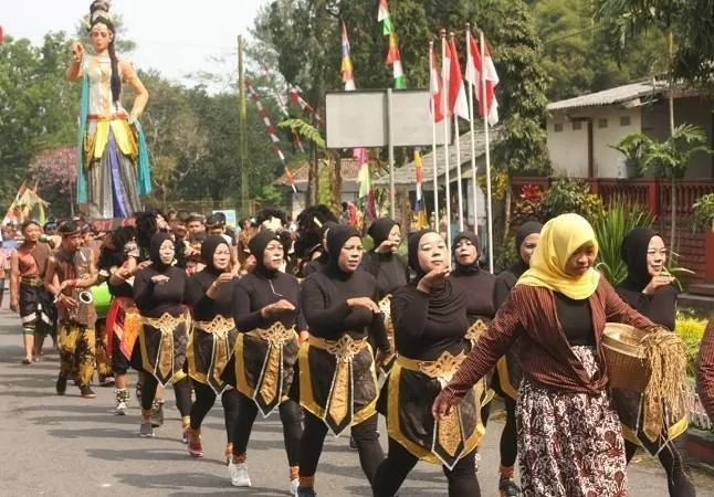 Ogoh-ogoh Dewi Sri saat dikirab.(Foto: Aditya K)