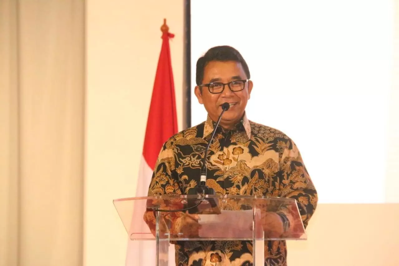 Harris Iskandar (Rini Suryati)