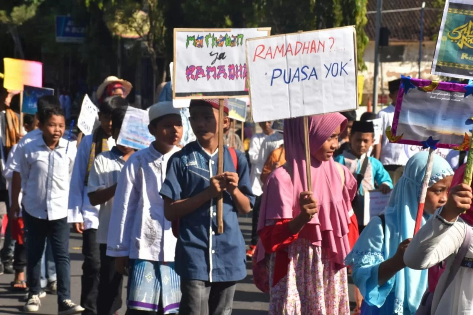 Pawai Taaruf di Karanganyar. (foto:Abdul Alim)