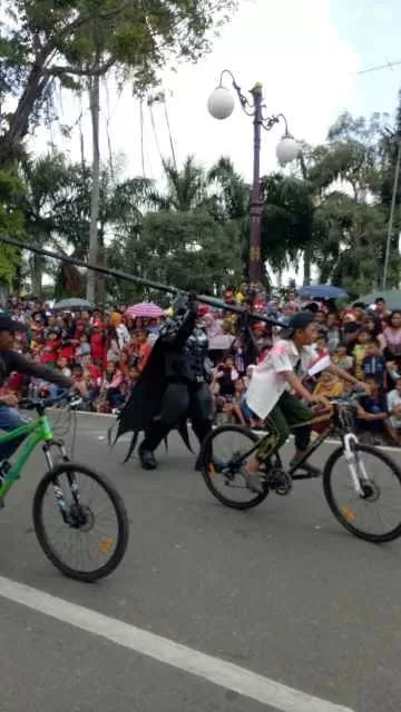 Batman di Karnaval Pembangunan HUT RI Provinsi Jambi