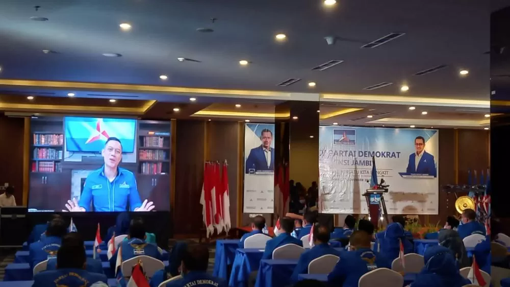 Ketua Umum Partai Demokrat Agus Harimurti Yudhoyono memberikan pengarahan secara virtual dalam Musda DPD Partai Demokrat Provinsi Jambi