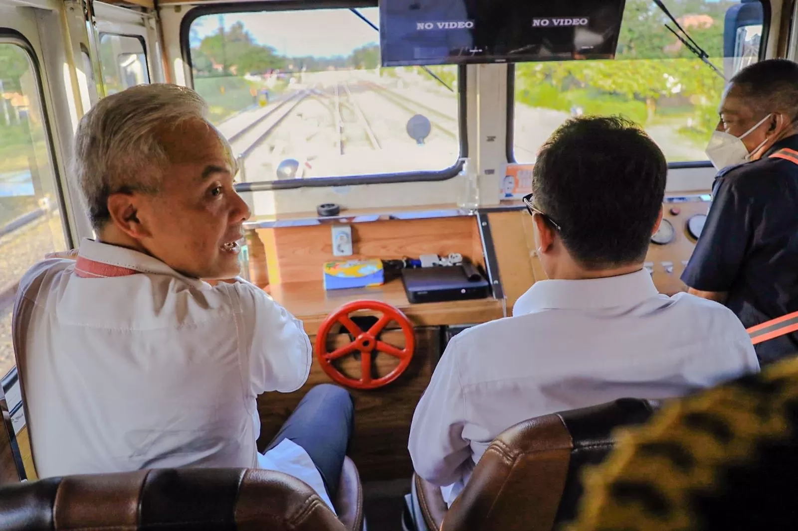 Foto: Ganjar Pranowo Gubernur Jawa Tengah (@melihat Indonesia)