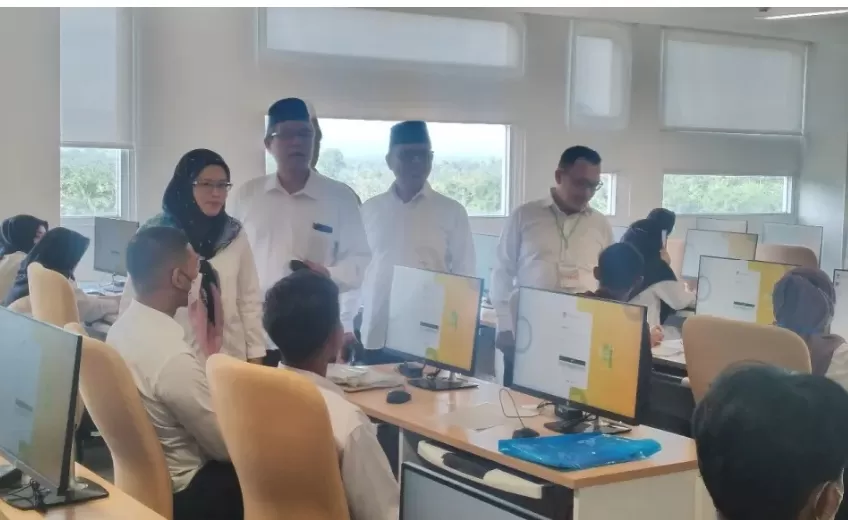 Foto; Peserta ujian masuk di UNI SUmatera Utara (istimewa)