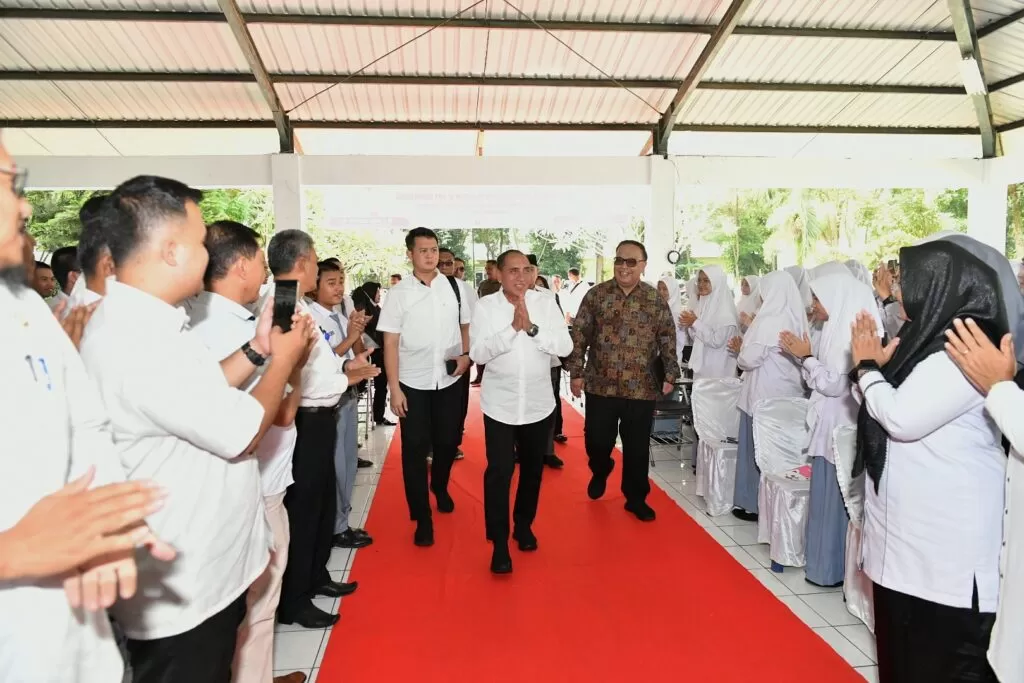 Foto: Edy Rahmayadi kunjungi SMA CT Foundation milik Chairul tanjung (diskominfo sumut)