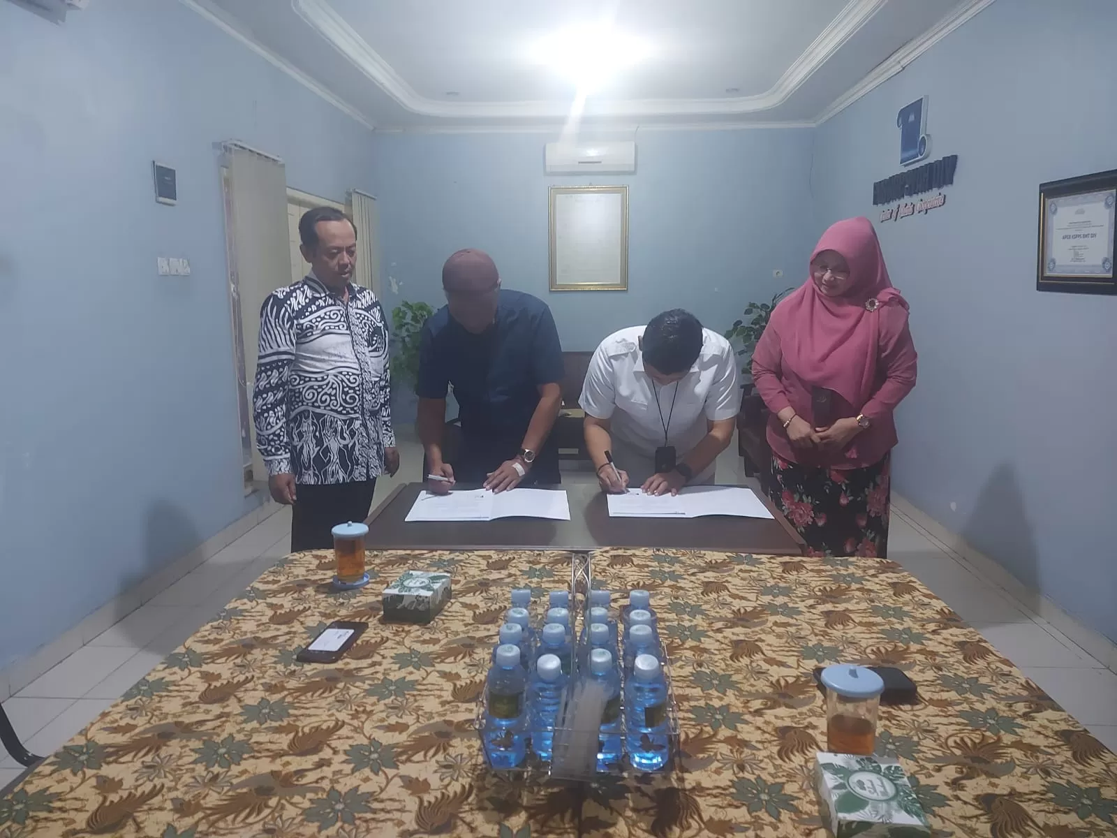 Penandatanganan kerjasama antara BPJS Ketenagakerjaan Yogyakarta dengan Puskopsyah DIY (BPJS Ketenagakerjaan Yogyakarta )