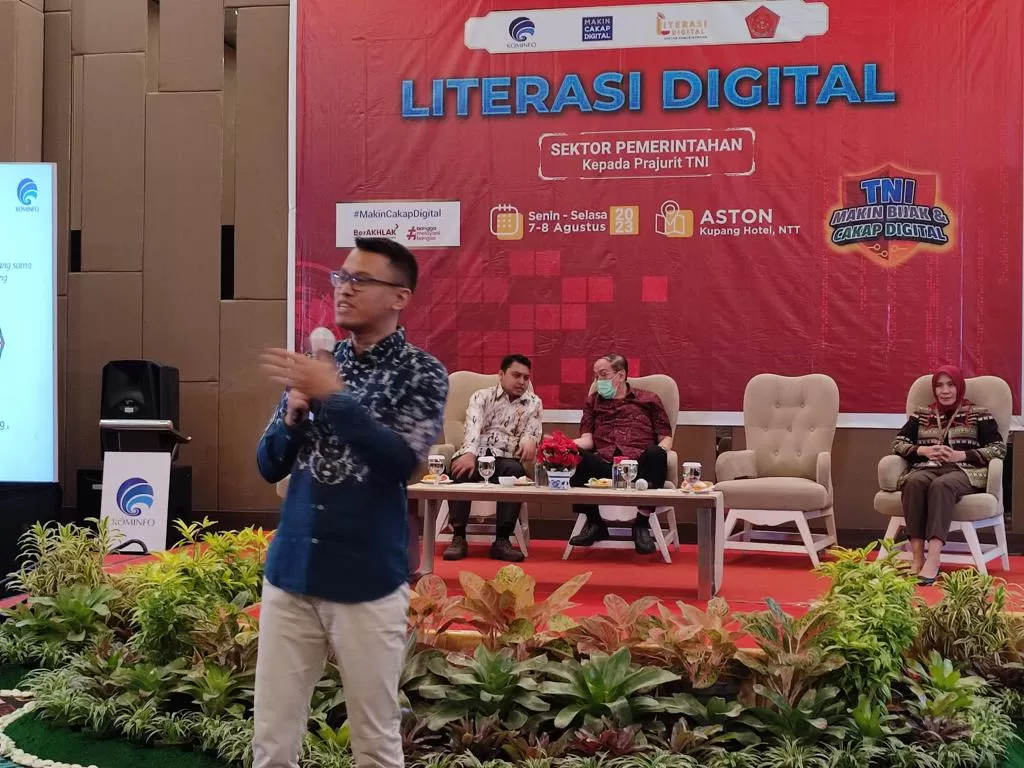  Literasi Digital Lanjutan untuk TNI  (Kemenkominfo)