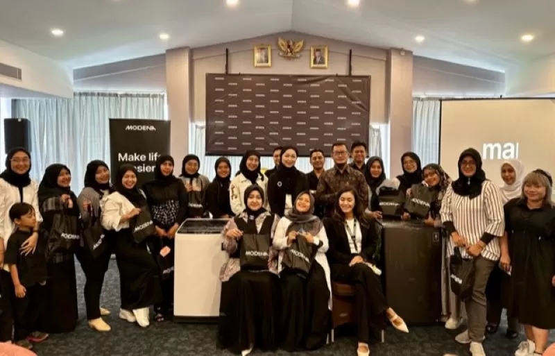 Familia Indonesia kenalkan mesin cuci bareng Modena (Harminanto)