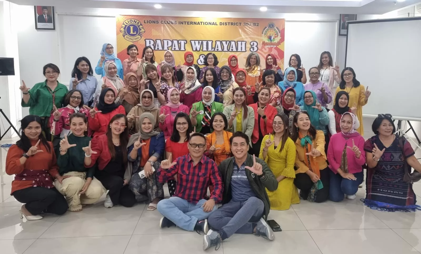 Rapat Daerah dan Rapat Wilayah 3 dimulai pukul 09.30 - 13.00 WIB (Chairperson di Wilayah 3.)