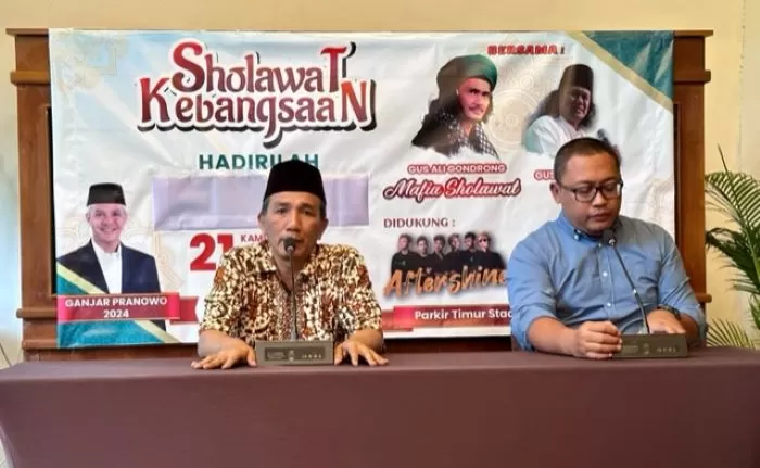M Masyhuri saat memberikan keterangan pada media  (Harminanto)