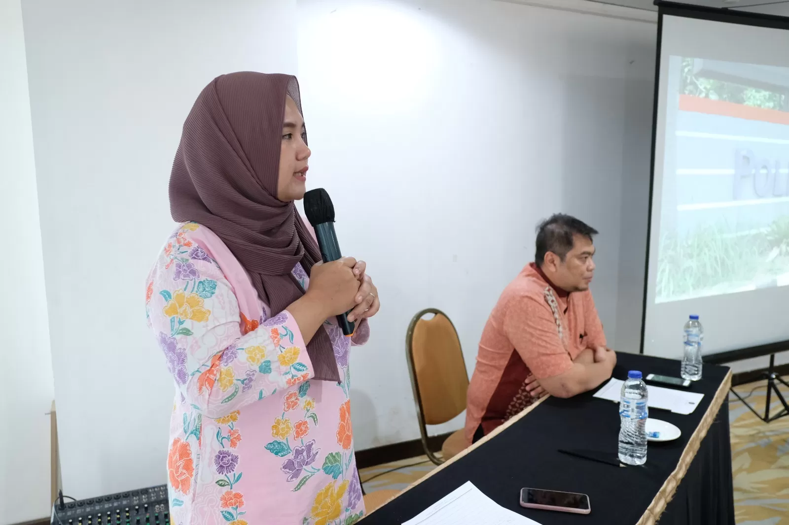 Ketua Tim Peneliti Polimedia Dr. Handika Dany Rahmayanti M.Si (Polimedia)