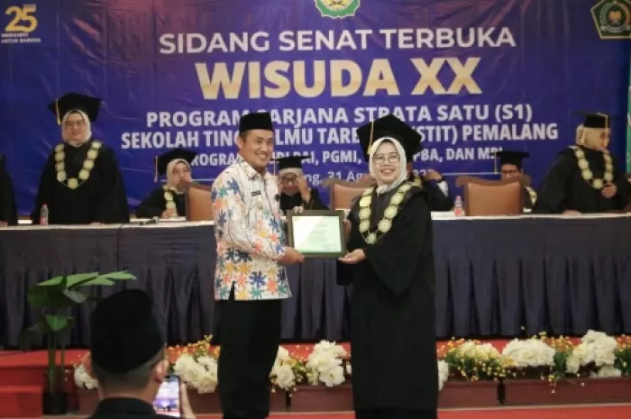 Inilah Pesan Plt Bupati Pemalang Kepada Para Wisudawan ke-20 STIT Pemalang