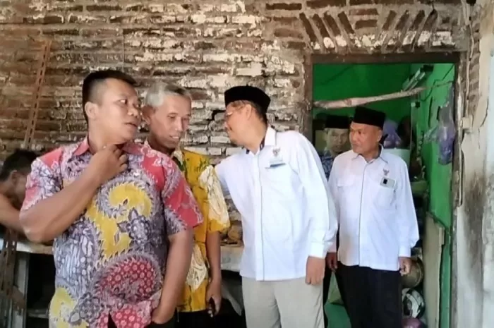 12 Rumah Tidak Layak Huni  di Perbaiki melalui Program Batang Peduli bersama Baznas Kab. Batang