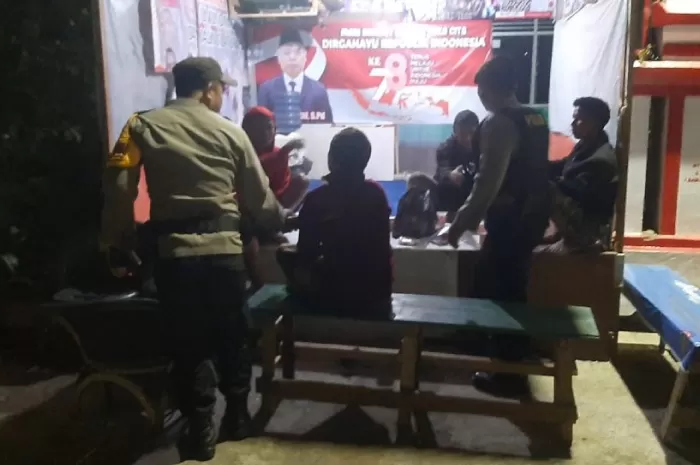 Semua Orang Menyukai Hal Ini, Patroli Polsek Slawi di Sambut Hangat Warga