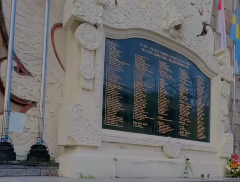 Monumen atau Tugu Peringatan Bom Bali di Jl. Legian, Kuta. (Instagram / @j4hotels)