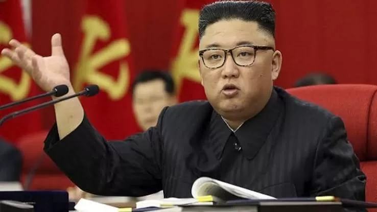 Presiden Korea Utara Kim Jong Un dalam sebuah pertemuan di Pyongyang (Wilfrid)